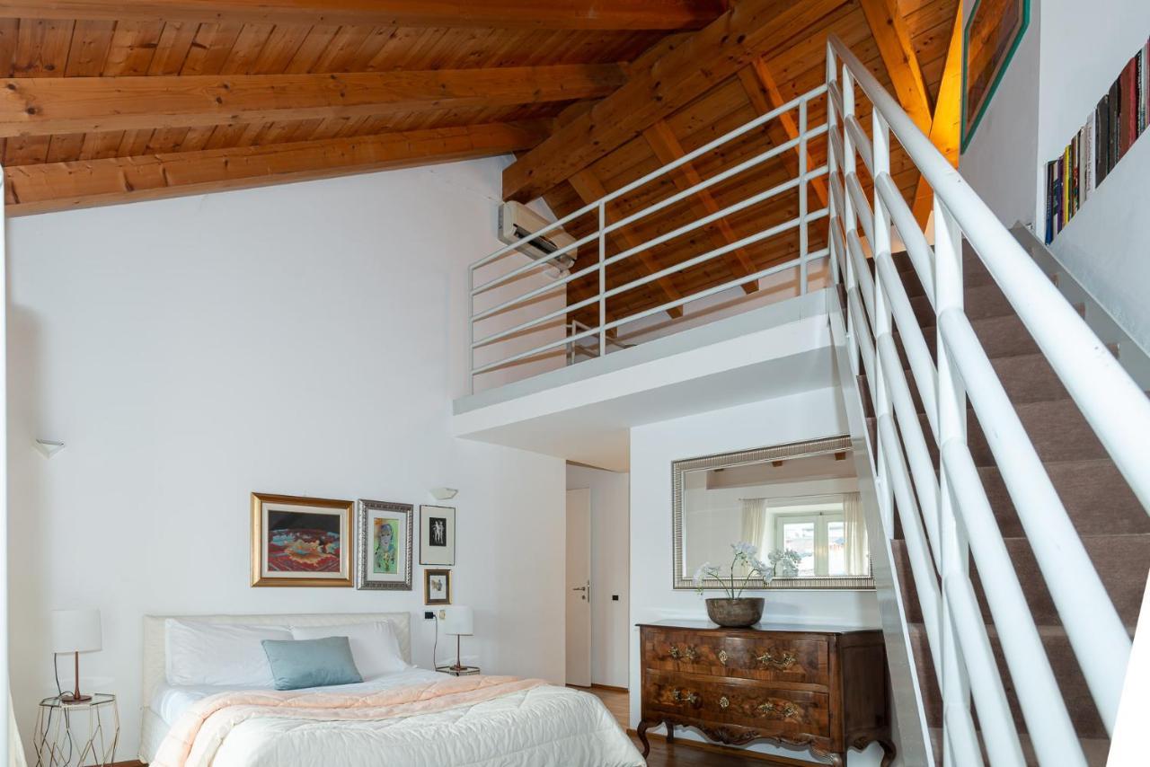 A Casa Nuccia Mansarda By Holiday Solutions Como Ngoại thất bức ảnh