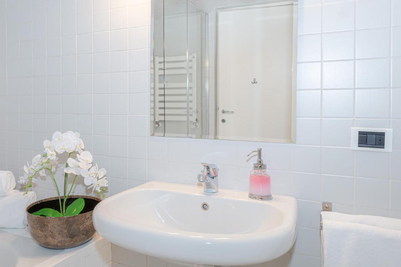 A Casa Nuccia Mansarda By Holiday Solutions Como Ngoại thất bức ảnh